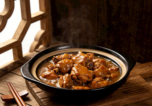 砂锅美味鸡肉