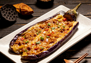 美味蒜蓉烤茄子