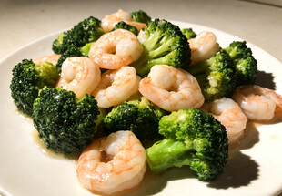 虾仁炒西兰花
