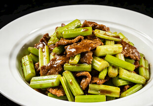 芹菜炒牛肉