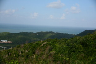 山海相依的美丽景致