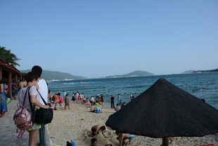 海滩上的休闲美好时光