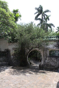 中式庭院拱门绿植景观