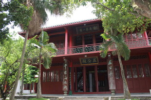 中式古雅双层建筑