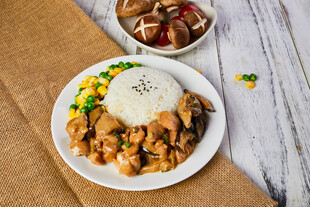 香菇滑鸡盖饭