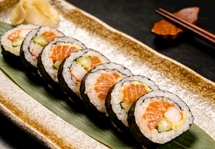 美味寿司卷摆盘展示