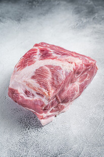 新鲜猪肉块
