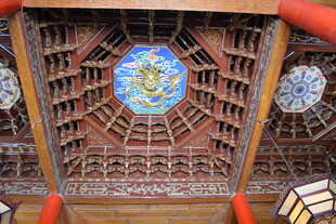 中式古建筑精美藻井图案