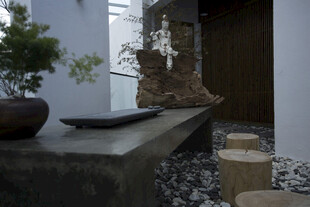 禅意中式室内装饰一角