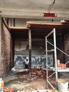 室内拆除施工现场