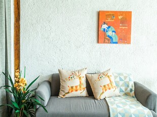 简约客厅沙发与装饰画搭配