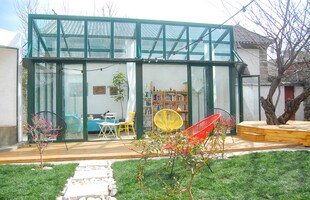 现代玻璃阳光房户外景观