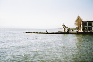 海边码头建筑景观