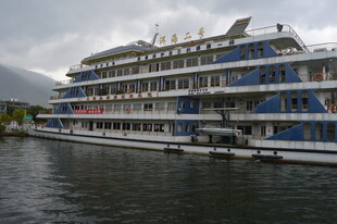 大型豪华内河游轮