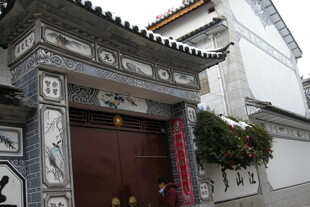 中式传统大门 典雅精致