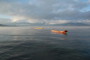 海上皮划艇 宁静的水上之旅