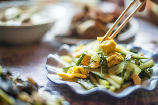 美味凉拌菜 筷子夹起瞬间