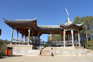 中式古亭 尽显典雅韵味