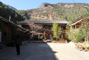 古朴庭院 山间静谧之所