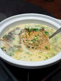 鲜香鱼汤 一勺开启美味