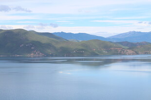 宁静山水湖景自然风光