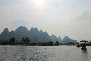 漓江山水美景如画