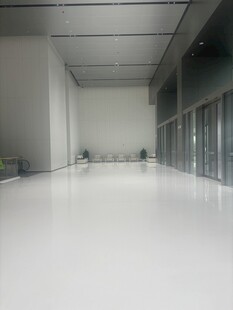 空旷洁净的室内环氧地坪