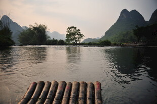 漓江竹筏 山水诗意美景