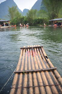 漓江竹筏漂流美景