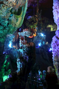 梦幻溶洞景观 五彩灯光秀