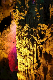 神秘洞穴景观 色彩斑斓