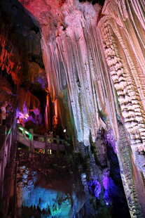 梦幻溶洞景观 色彩绚丽