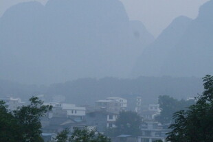 山间村落 朦胧美景