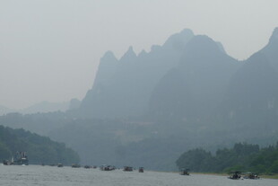 漓江山水朦胧美景