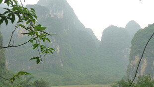 水墨山水间的秀丽风光