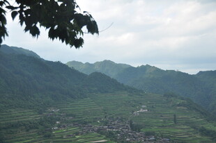山间村落美景