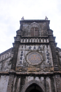 古老教堂建筑外观