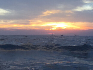 海上壮丽日落美景