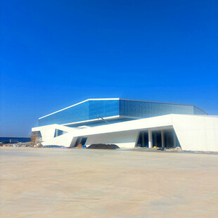 现代风格独特建筑外观