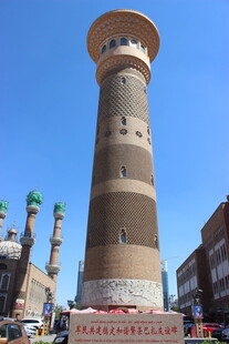 新疆特色观光塔建筑景观