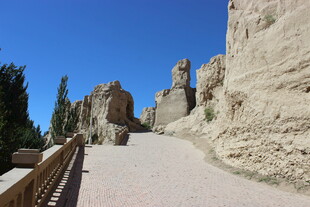 古老石砌步道 独特地貌景观