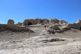 沙漠中的古老遗迹