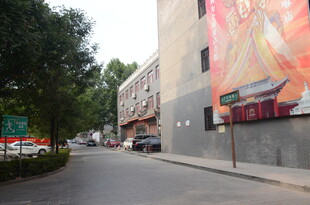 街道旁建筑与街景