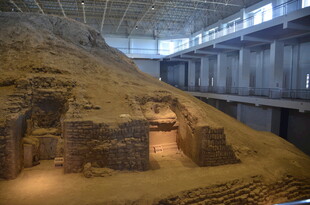 古代遗址内部景象