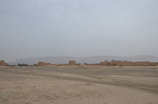 沙漠中的古老遗迹