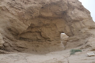 沙漠中的奇特岩石地貌