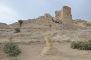 沙漠中的古老遗迹