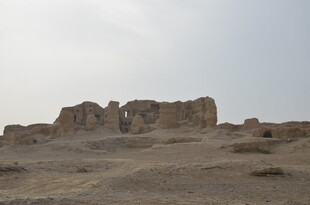 沙漠中的古老遗迹