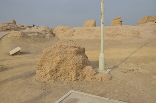 沙漠中的古老遗迹