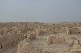 沙漠中的古老遗迹